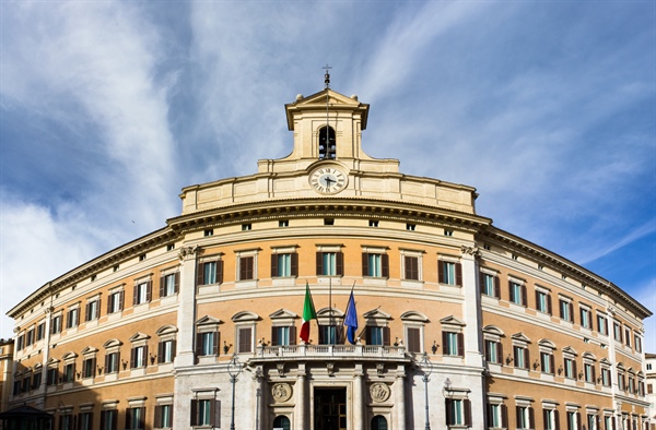 Sostegni-ter: segnalati quattro emendamenti per il contrasto della carenza di personale sanitario qualificato